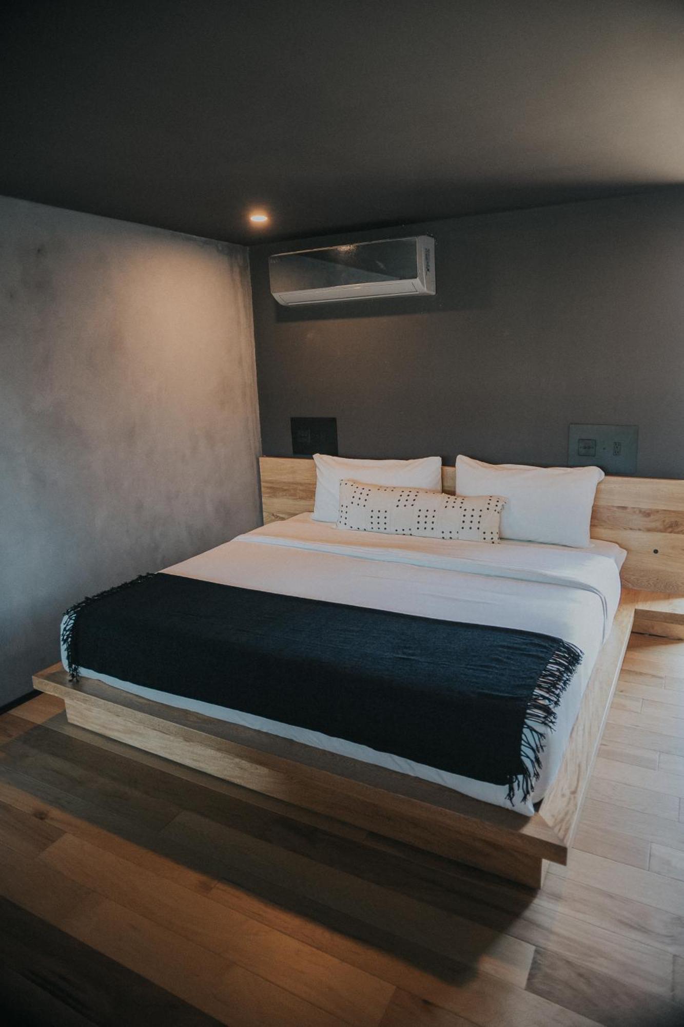 Dolmen Hotel Boutique เอนเซนาดา ภายนอก รูปภาพ
